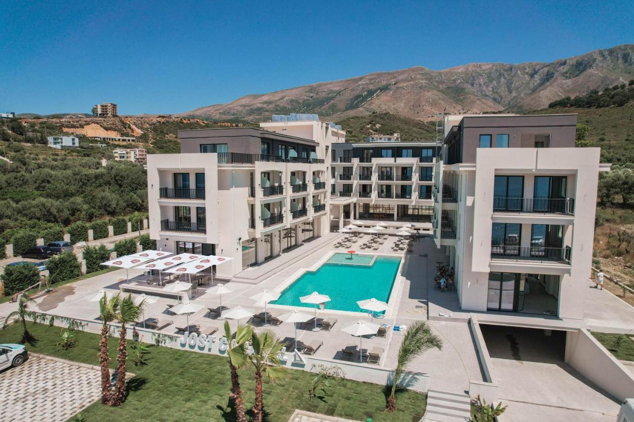 Jost Caravel Hotel Radhime Exterior photo
