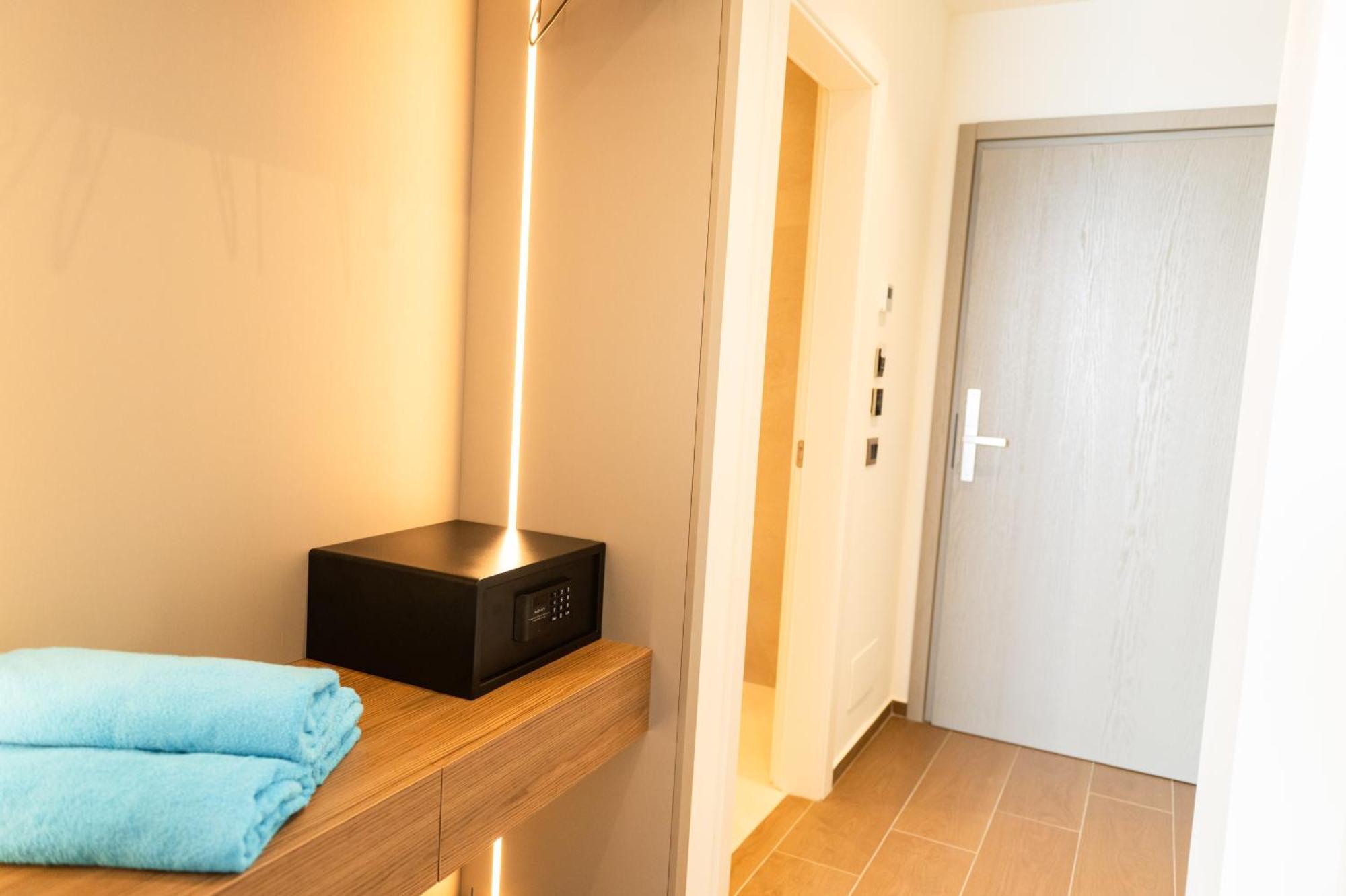 Jost Caravel Hotel Radhime Exterior photo
