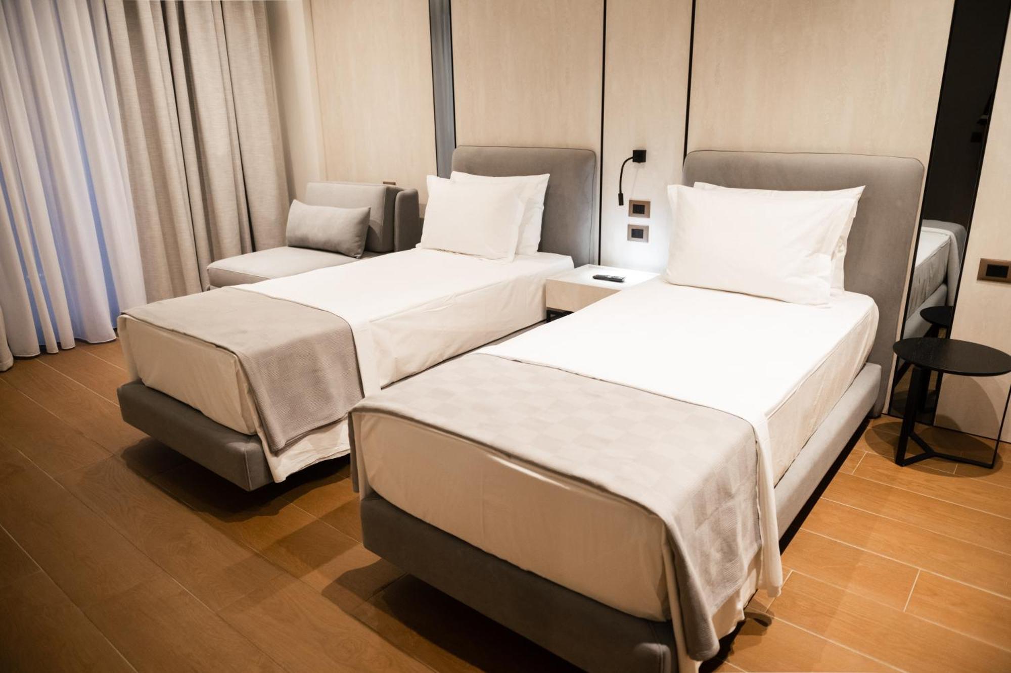 Jost Caravel Hotel Radhime Exterior photo