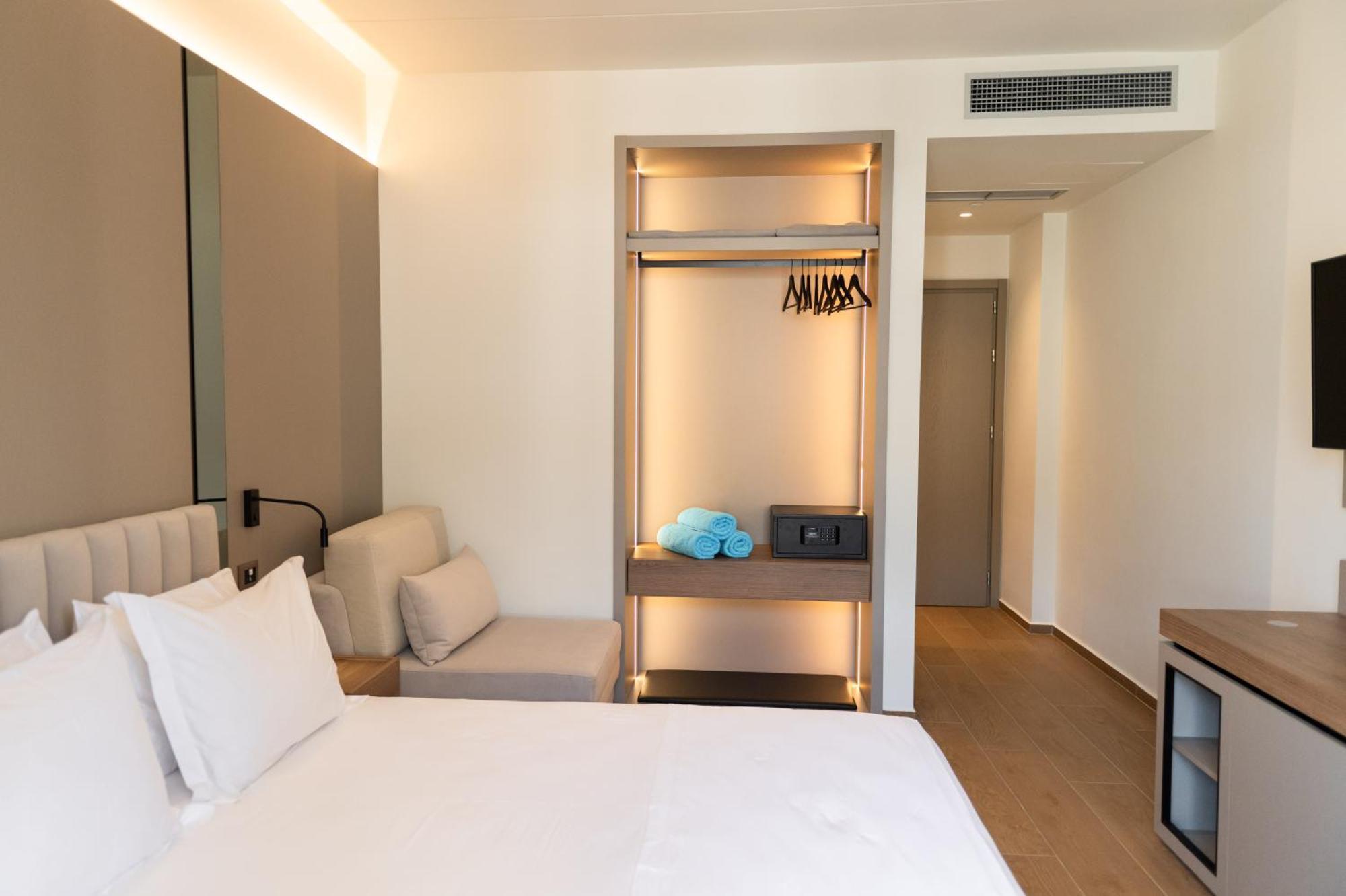 Jost Caravel Hotel Radhime Exterior photo