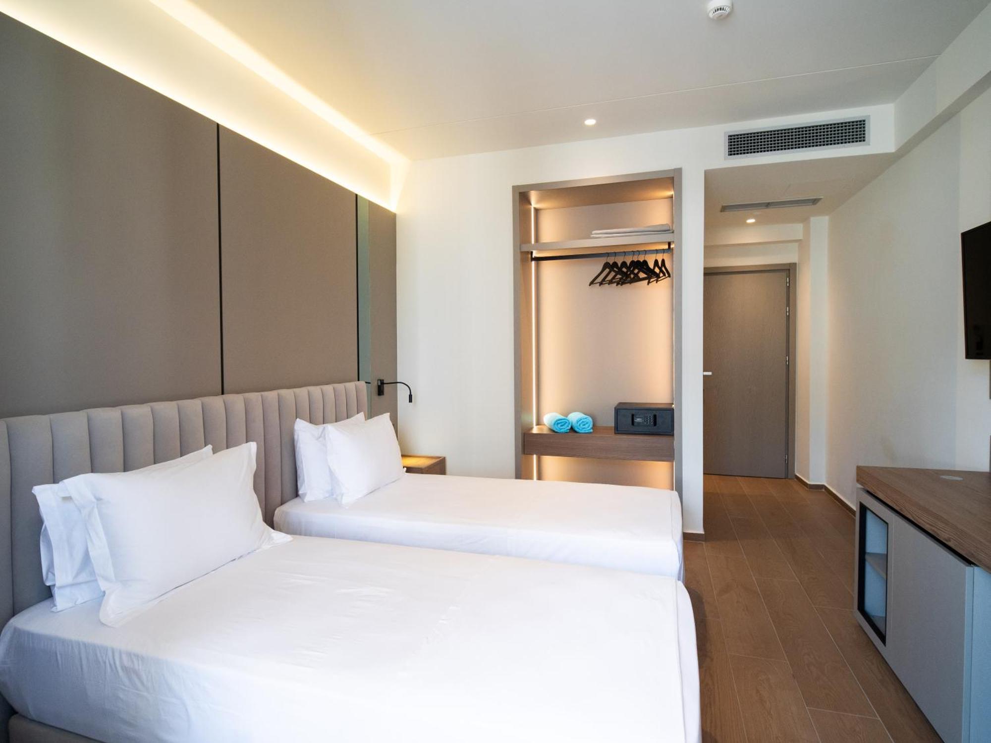 Jost Caravel Hotel Radhime Exterior photo