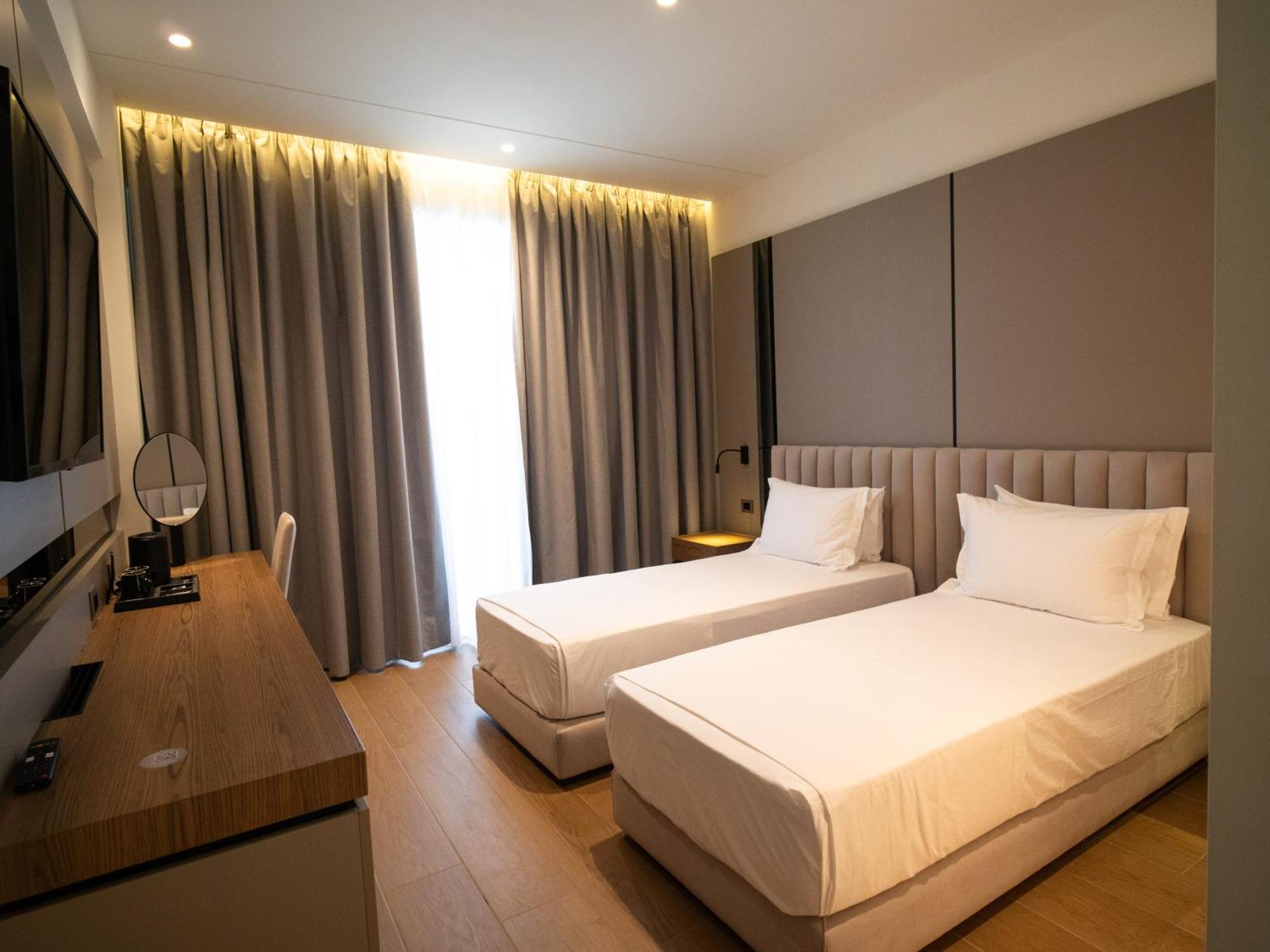 Jost Caravel Hotel Radhime Exterior photo